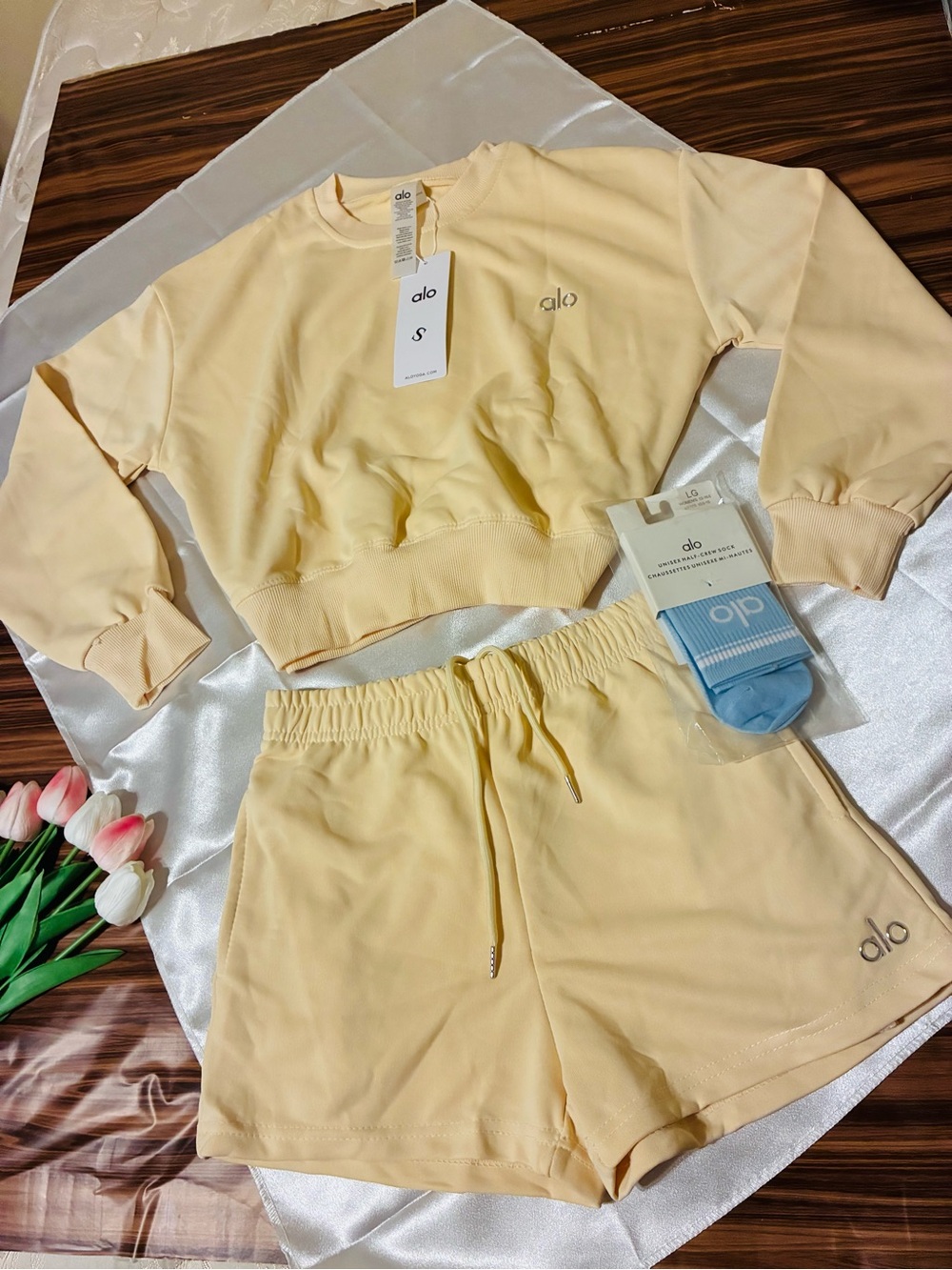 ALO Yoga Pale Yellow Athletic Lounge Shorts